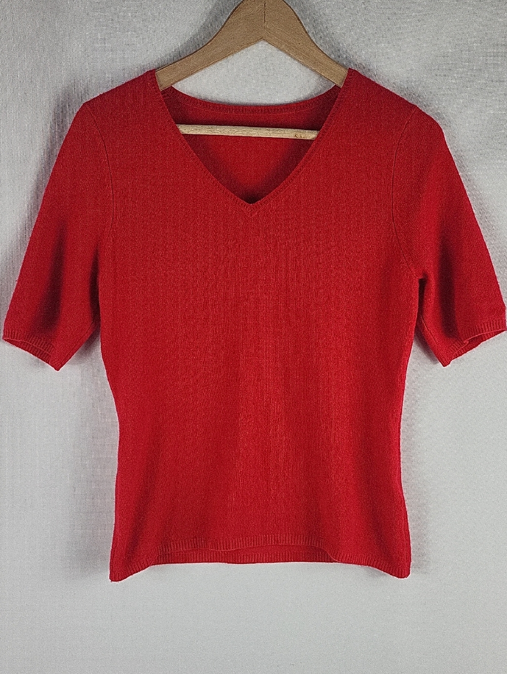 Red Cashmere V-Neck Top - Short Sleeve
